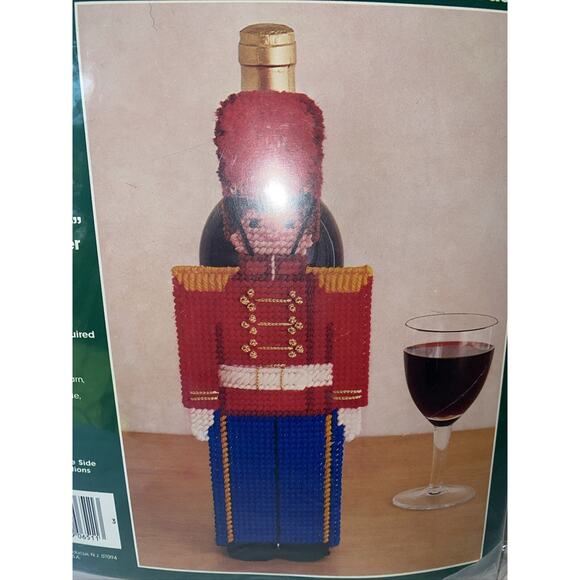 Bucilla Vintage Bottle Lot Of 7 Cover Christmas Toy Soldier Kit 6511 Wine Decor - Picture 4 of 10